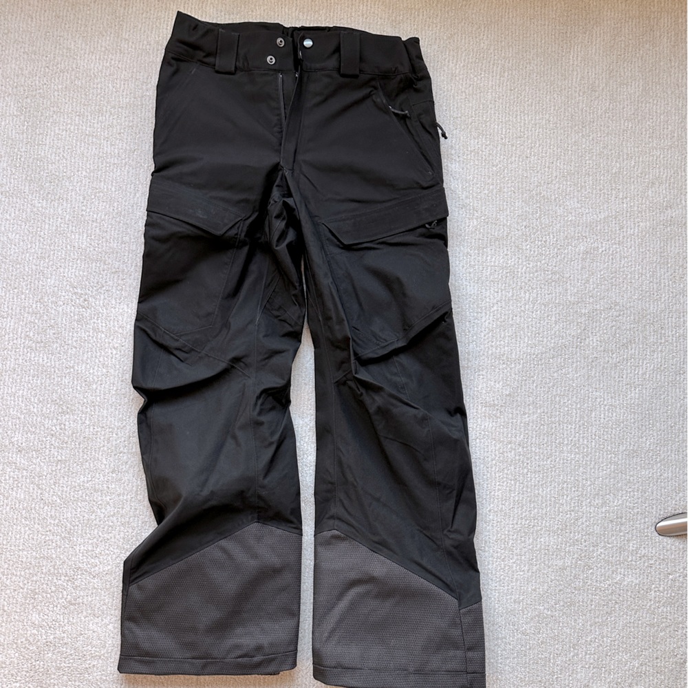 Patagonia Mountain Utility Ski Pant black size M - National Ski Patrol version.